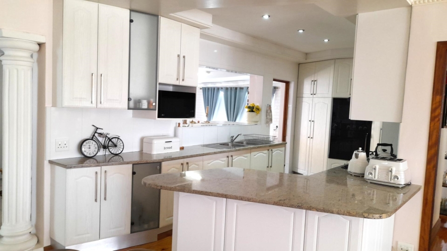 3 Bedroom Property for Sale in Campher Park Eastern Cape